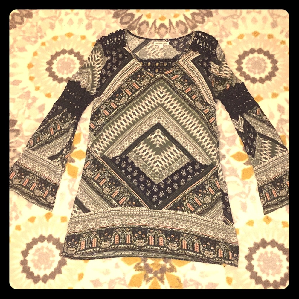 Fun tunic with bell sleeves